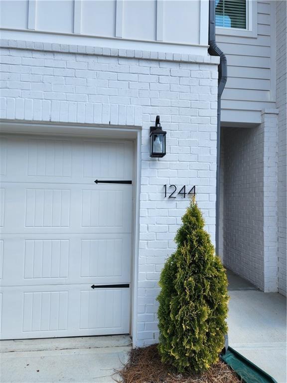 Building Photo - 1244 Westshore Dr