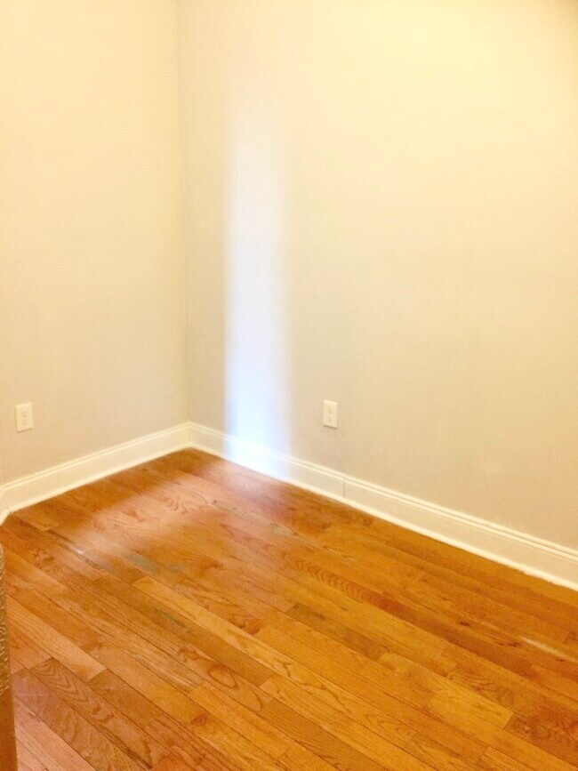 Foto del edificio - 5111 Palisade Ave