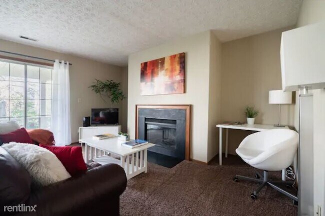 Foto del edificio - 6580 Reflections Dr