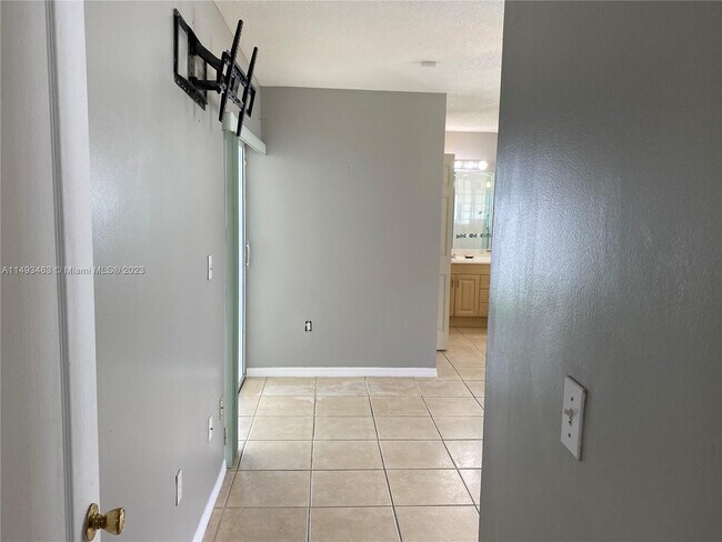 Foto del edificio - 17136 SW 143rd Pl