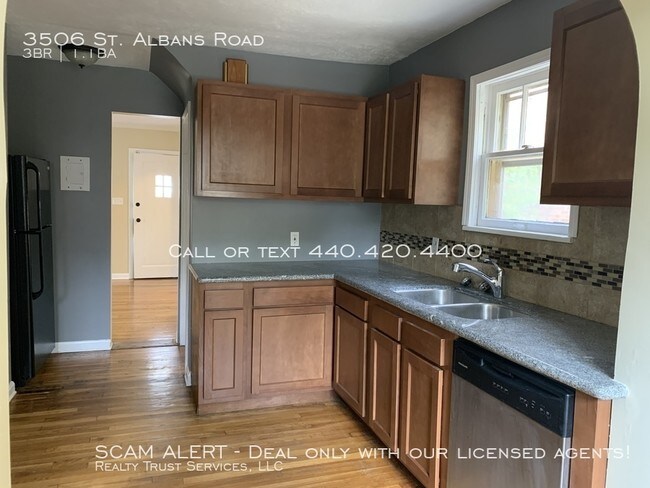 Building Photo - 3506 Saint Albans Rd