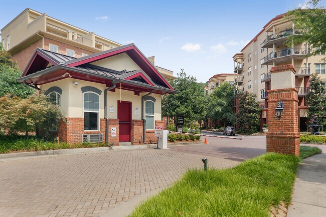 Foto del edificio - 200 River Vista Drive