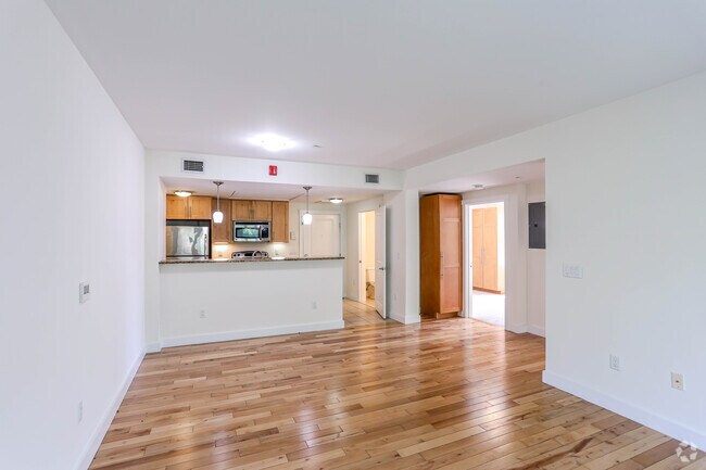 2HAB, 1 1/2BA - 860 - Sala de estar y cocina - Park87 Apartments