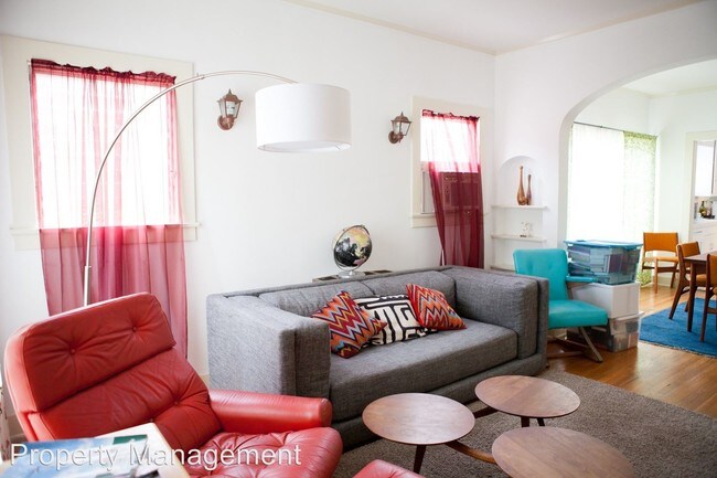 Building Photo - 2 br, 1 bath Apartment - 3370 Descano Drive