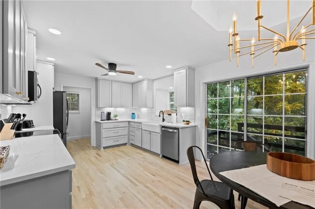 Foto del edificio - 5 Dunvegan Ln