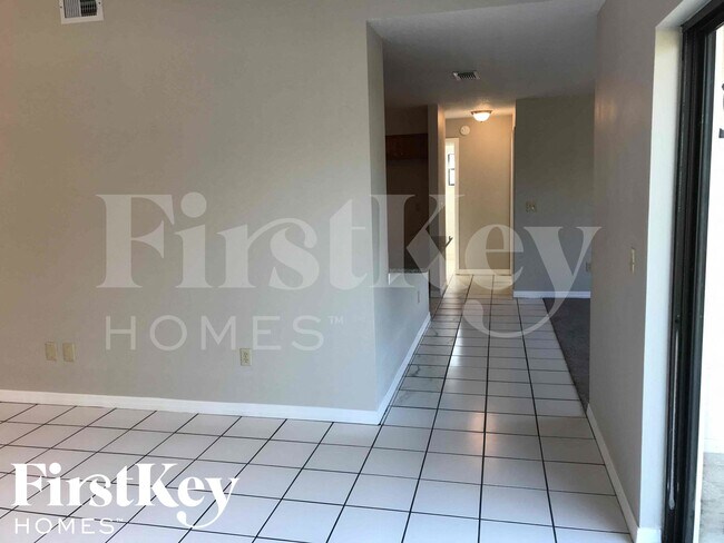 Foto del edificio - 1771 Gatewood Dr