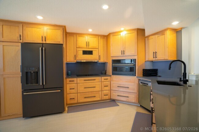 Foto del edificio - 9500 S Ocean Dr