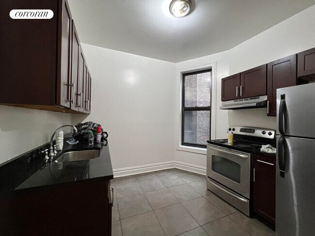 Foto del edificio - 524 W 123rd St