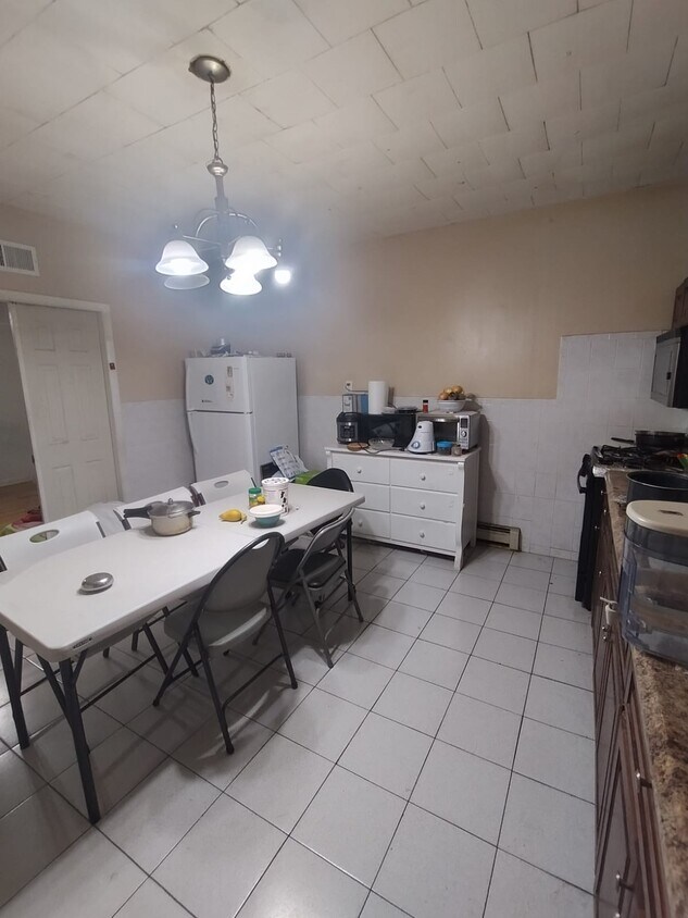 Foto del edificio - 28 Harrison Ave