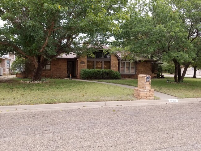 Foto del edificio - GREAT HOME CORNER LOT ZIA SCHOOL DISTRICT