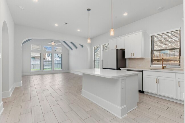 Foto del edificio - 7019 Winterberry Gln Ln