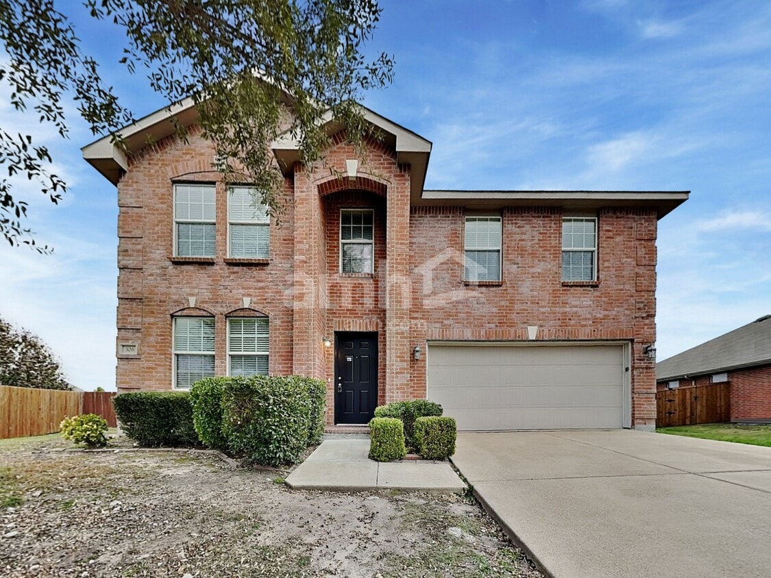 Primary Photo - 306 Azalea Dr