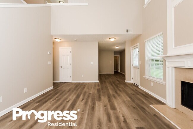 Foto del edificio - 413 Grove Park Dr