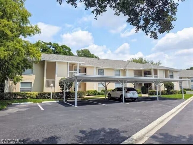 Foto del edificio - 645 Squire Cir