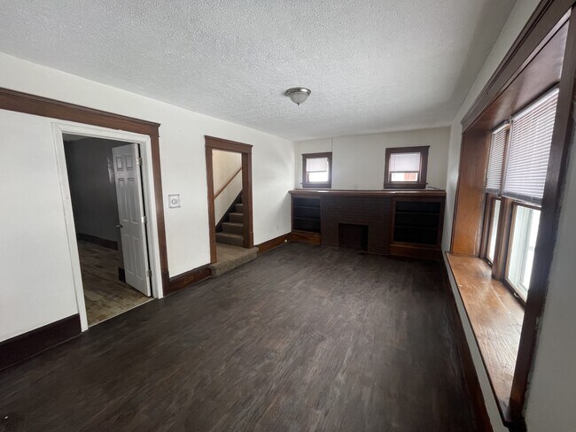 Foto del edificio - 944 Baughman St