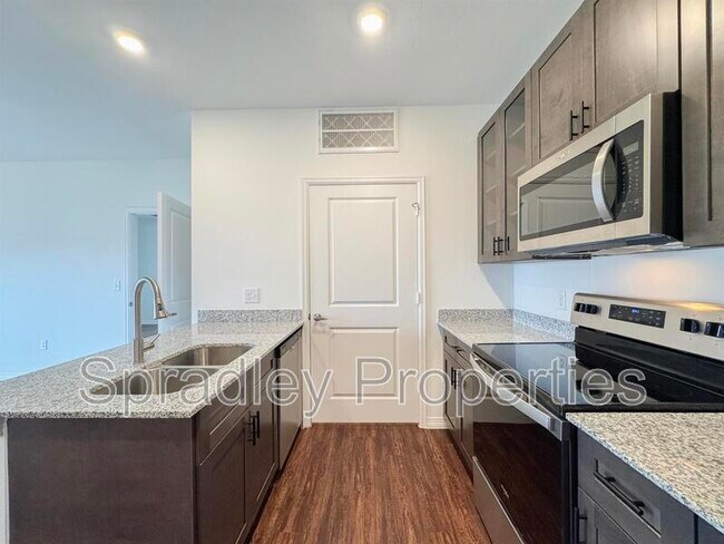 Foto del edificio - 1124 W Ave O