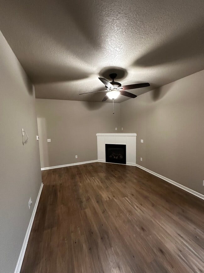 Foto del edificio - 2729 Fletch St