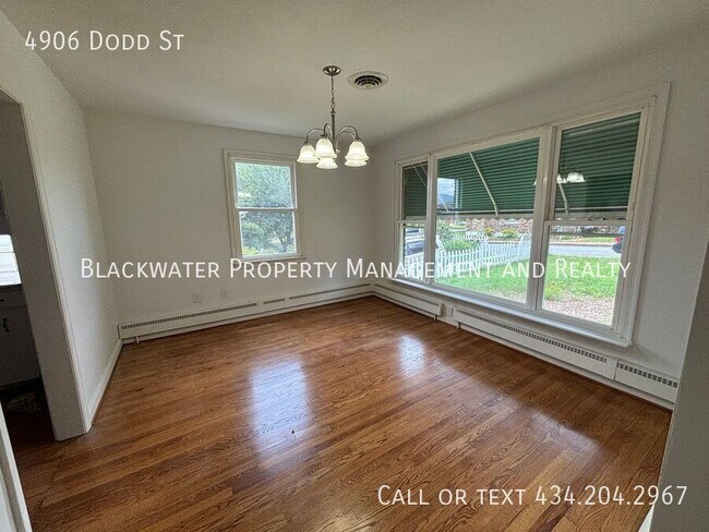 Foto del edificio - 4906 Dodd St