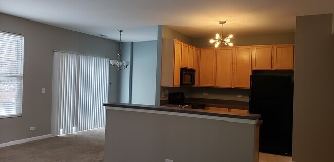Building Photo - 4012 Blackstone Dr