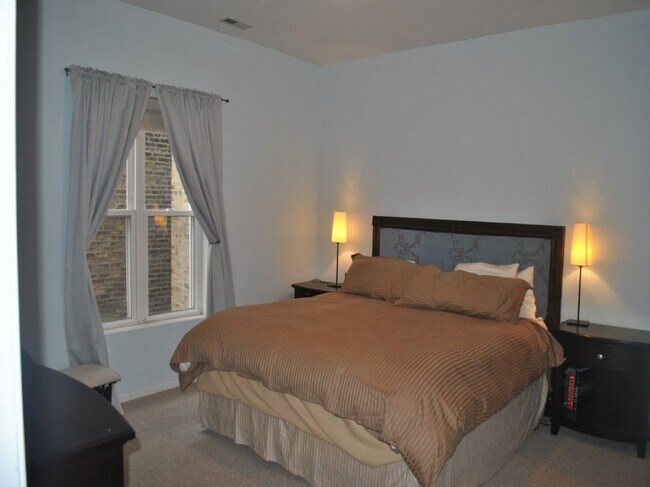 Foto del edificio - 4536 N Sheridan Rd