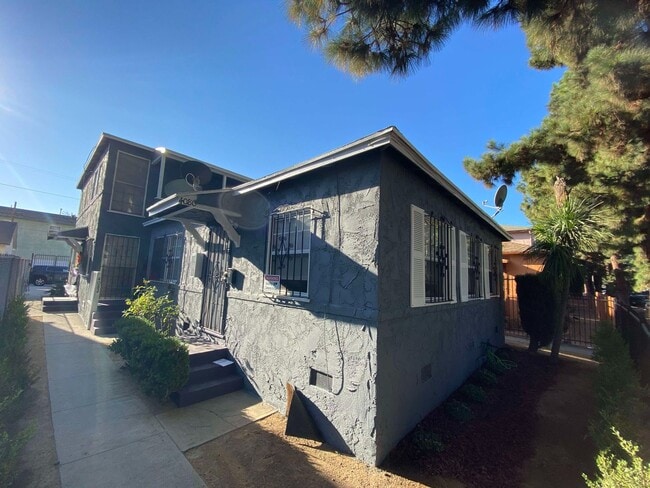 4080-4084 Leimert Blvd (On sale) - 4080-4084 Leimert Blvd (On sale) Apartment