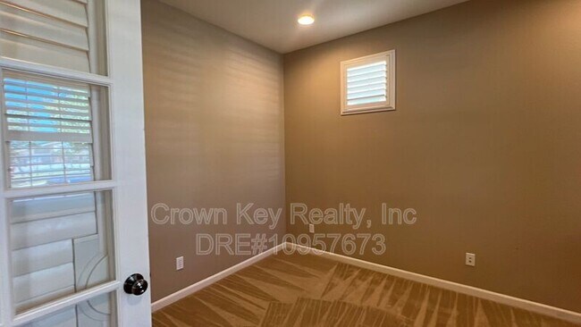 Building Photo - 438 W Piedmont Dr