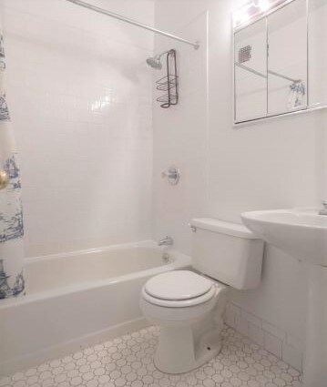 Building Photo - 335 3rd St