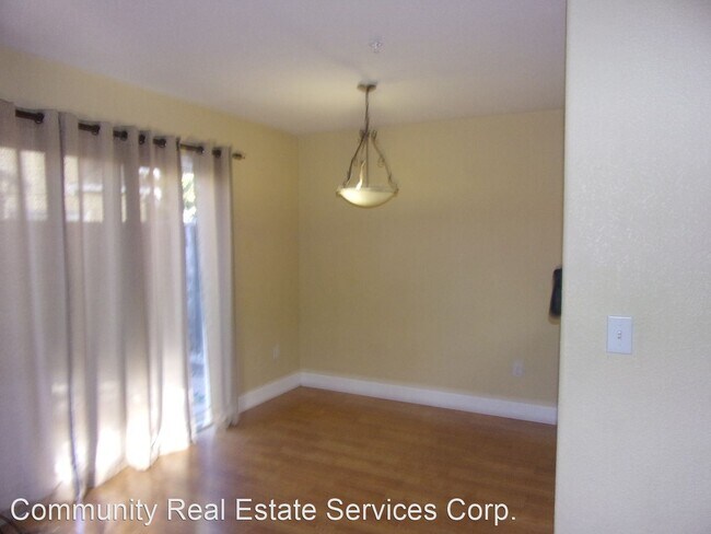 Foto del edificio - 3 br, 2.5 bath House - 147 Sutherlin Lane ...