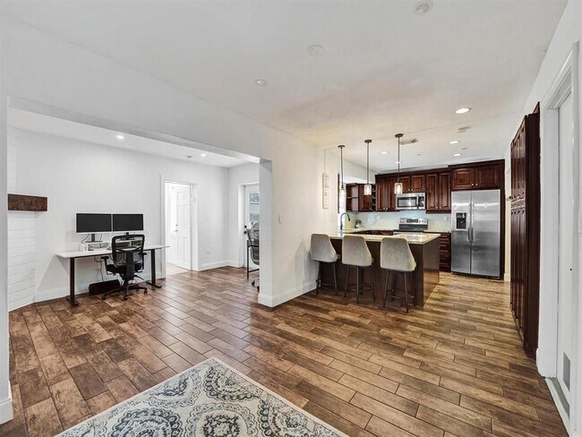 Foto del edificio - 4960 SW 89th Ave