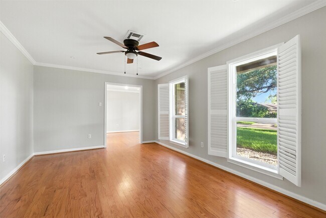 Foto del edificio - 12463 Mooredale Ln