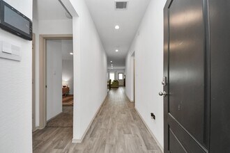 Building Photo - 1137 Buffalograss Trl