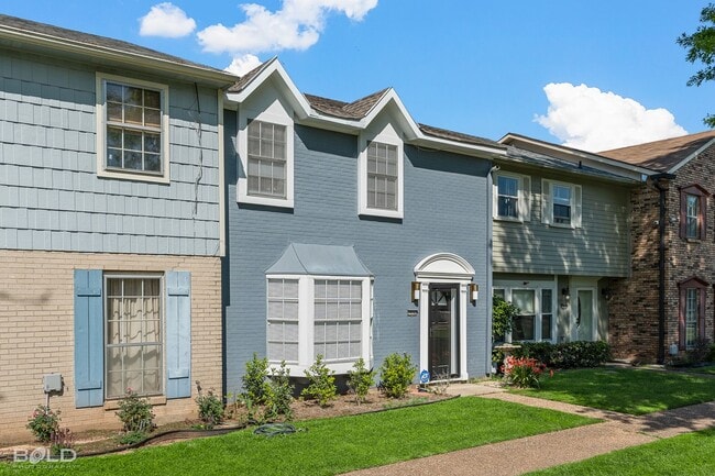 Building Photo - Great Town Home In Shreveport