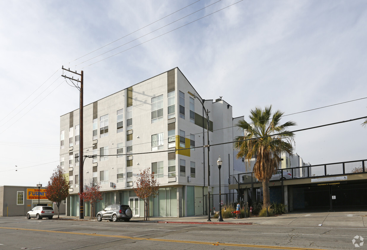 Building Photo - Art Ark Apartments