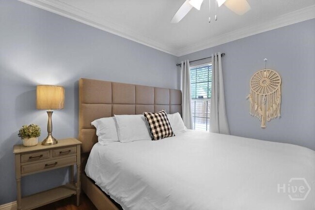 Foto del edificio - 127 Forest Ridge Dr