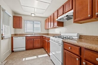 Building Photo - 1234 10th St