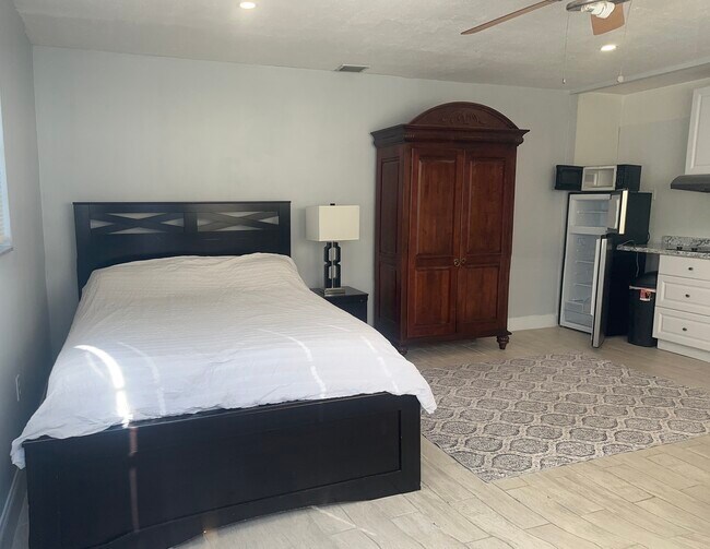 Foto del edificio - 6820 Scott St