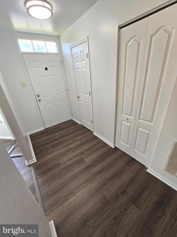 Building Photo - 3151 Thornapple Ct