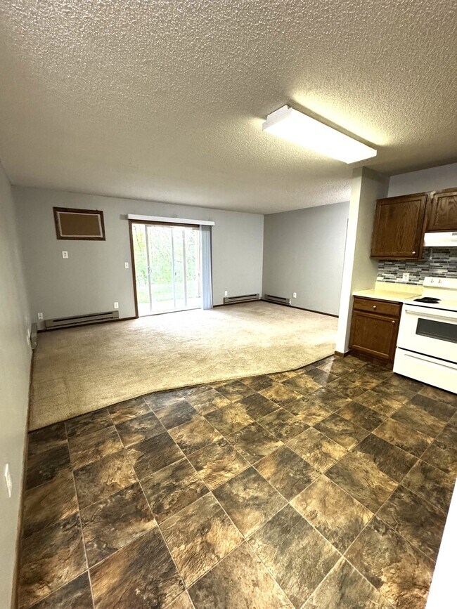 Foto del edificio - 6765 Birch St