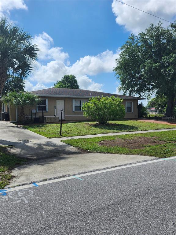 Building Photo - 2220 Birchcrest Blvd