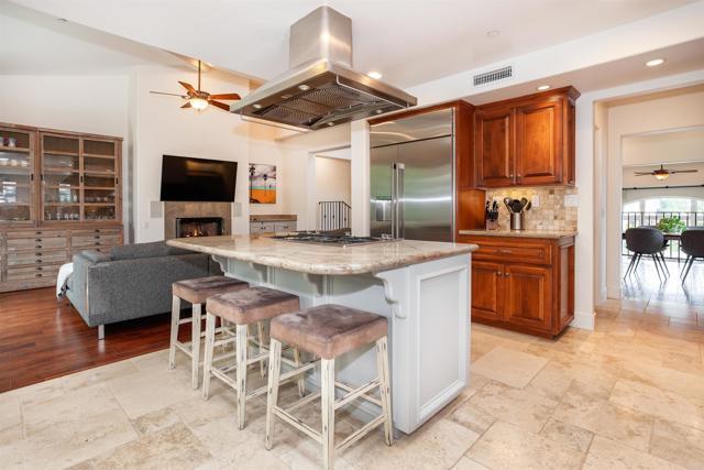 Foto del edificio - 527 Liverpool Dr