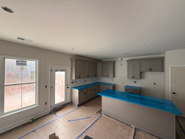 Building Photo - 9715 Flowes Store Rd