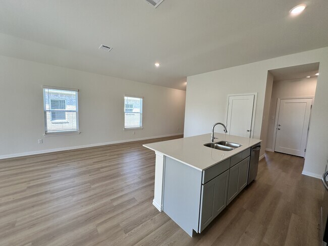 Building Photo - 1817 Aleia Cv
