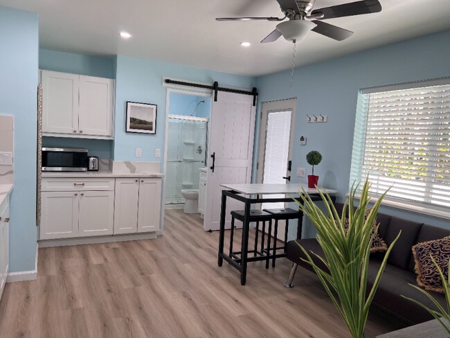 Building Photo - 679 Avenida Cordoba