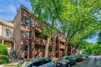 Building Photo - 5710 S Kimbark Ave