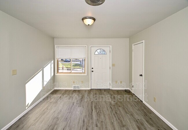 Foto del edificio - 119 7th St NW