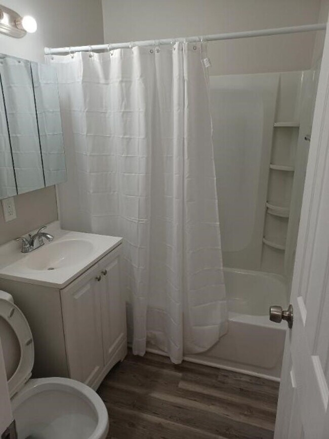Foto del edificio - 3 Bedroom home in quiet southwest neighbor...