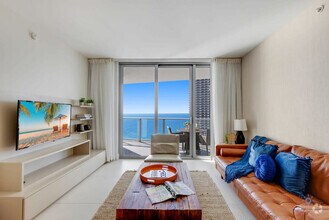 Building Photo - 4111 S Ocean Dr
