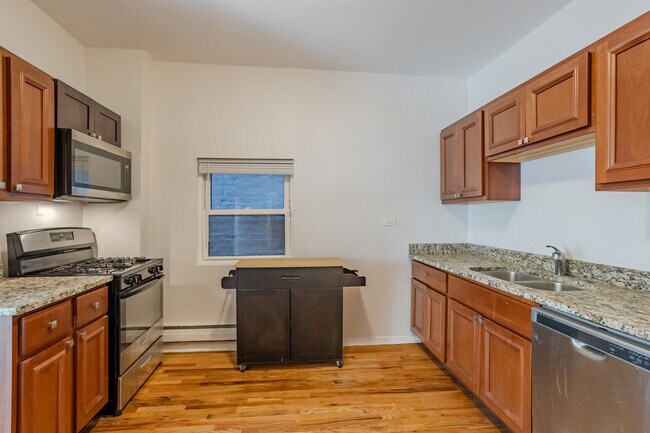 Foto del edificio - 1420 N Campbell Ave