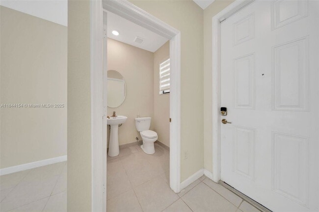 Foto del edificio - 11108 W 33rd Way
