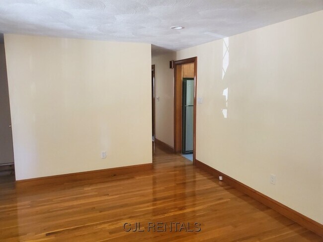 Foto del edificio - 9 Bennett Rd